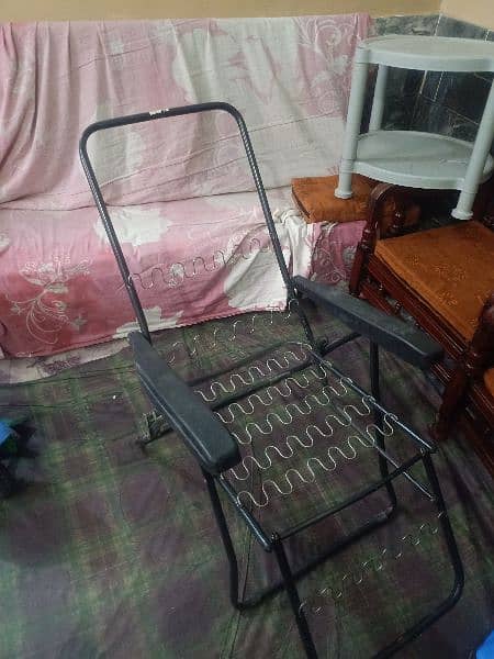 folding chair for sale in used condition 3