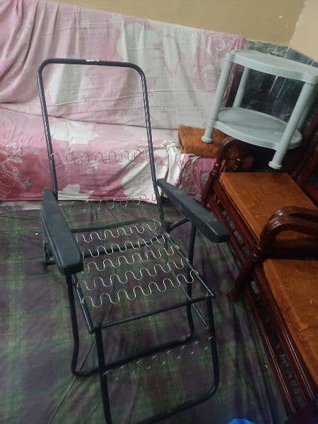 folding chair for sale in used condition 5