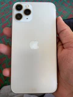 iphone 11 pro neat and clean white color
