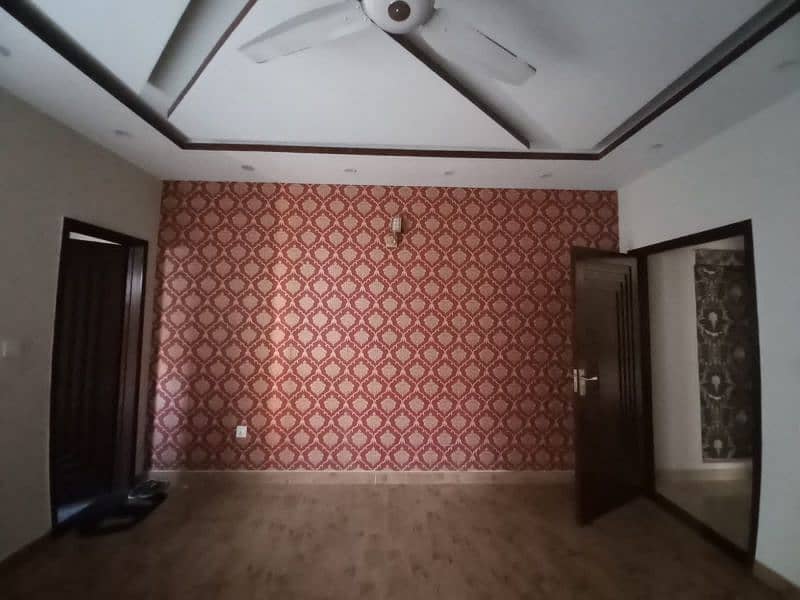 10marla 3bed marvelous upper portion pia society 11
