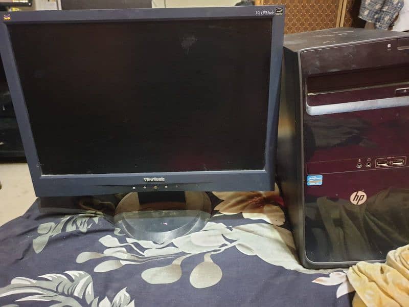 HP COMPUTER AND VIEW SONIC LCD 3