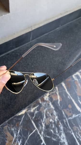 Ray- Ban Aviator Sunglasses 1