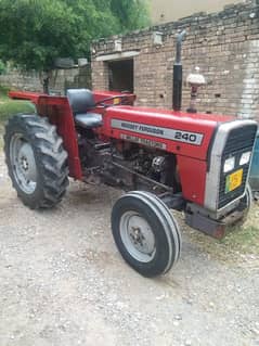 Tractor 240 for sale. 0