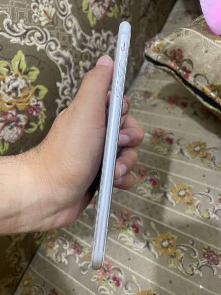 iphone 8 plus 256gb pta approved 10/10 4