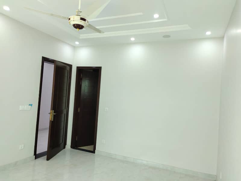 1 Kanal Upper Portion With Gas For Rent In Lake City Sector M3 3