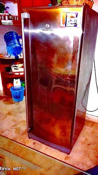 Dawlance Vertical Freezer on it's Original Gas Never Repaired like New 1
