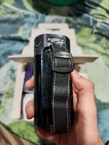 camera,handii camera, model:samsung HMX-QF30,black colour 4