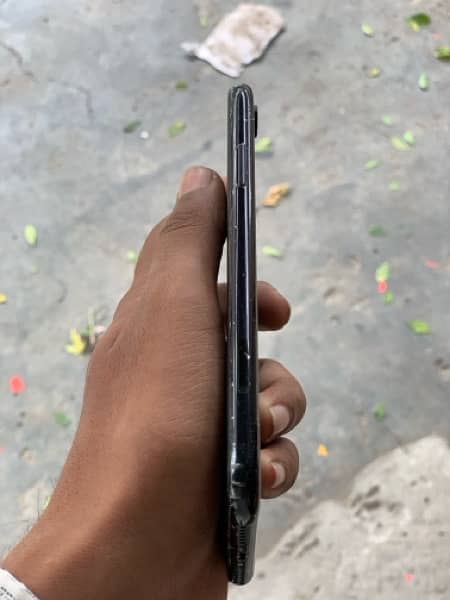 iPhone XR 64 gb 1