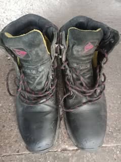Safety shoes 0