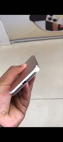 IPHONE 7/PTA APPROVED/CONDITION 10-09/WHATSAPP:03052179580 1