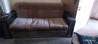 Sofa in new condition 0