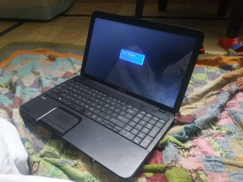 Toshiba satellite laptop  C55D . EXCHANGE possible with mobile 0