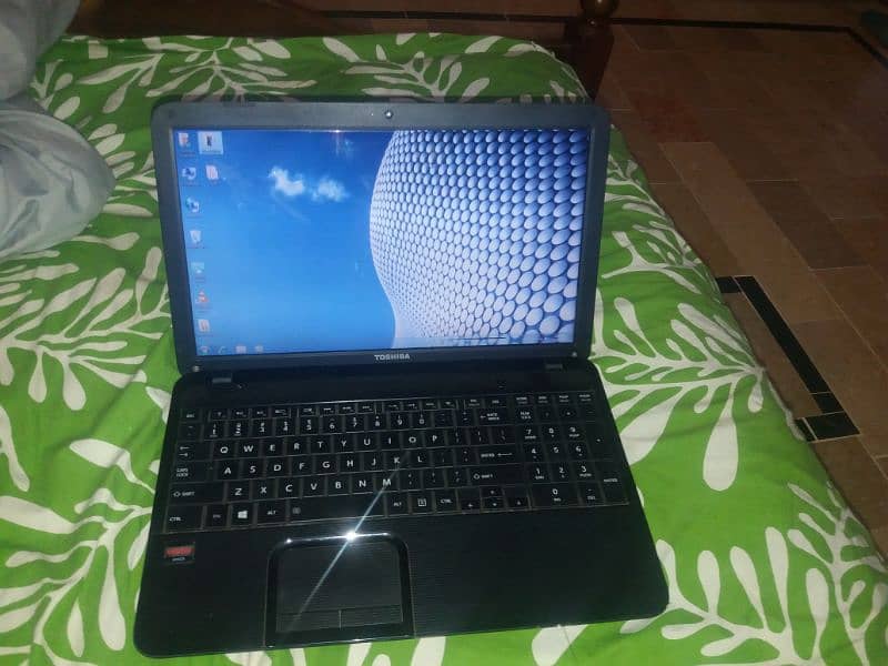 Toshiba satellite laptop  C55D . EXCHANGE possible with mobile 4