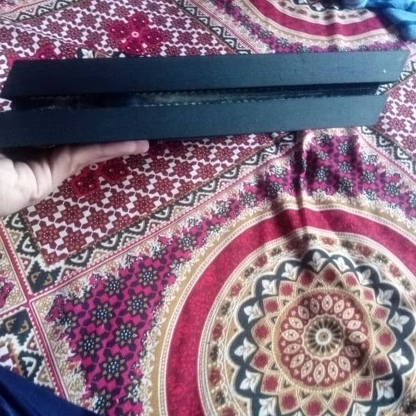 Playstation 4 500gb 10/10 with games 2