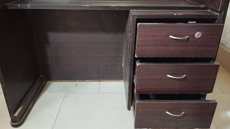 Glass Top Office Table For Sell 2