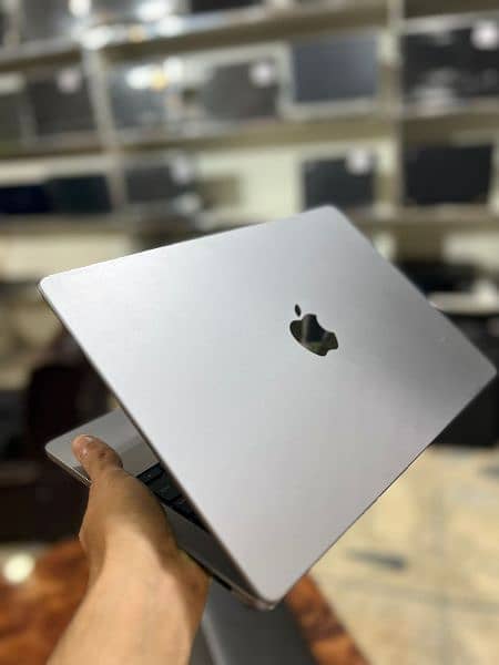 Macebook pro 2021 intel i7 processor 0