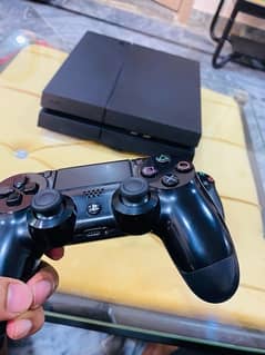 PS4 512 GB with original controller and cables