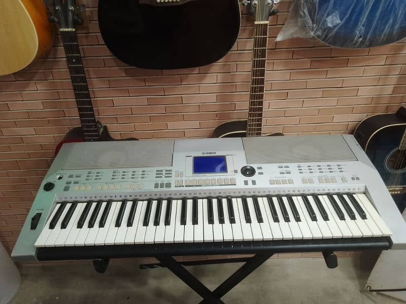Yamaha Psr S500 professional keyboard 0