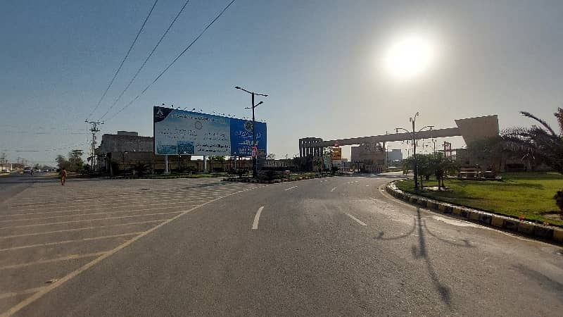 20 Marla Plot For Sale On Installment In Ajwa City Sahiwal Arifwala Road. 5