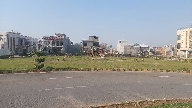 20 Marla Plot For Sale On Installment In Ajwa City Sahiwal Arifwala Road. 11