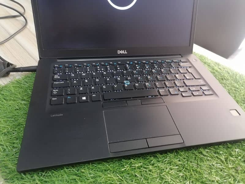 Dell 7480 i7 7th gen 8