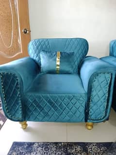 5 seater sofa set only 2 month used