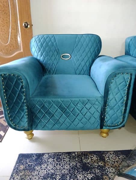 5 seater sofa set only 2 month used 1