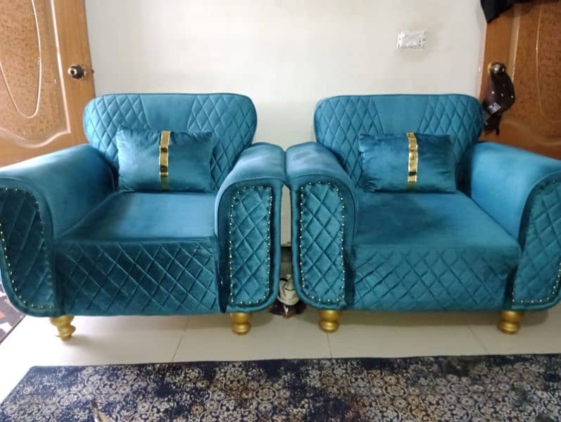 5 seater sofa set only 2 month used 2