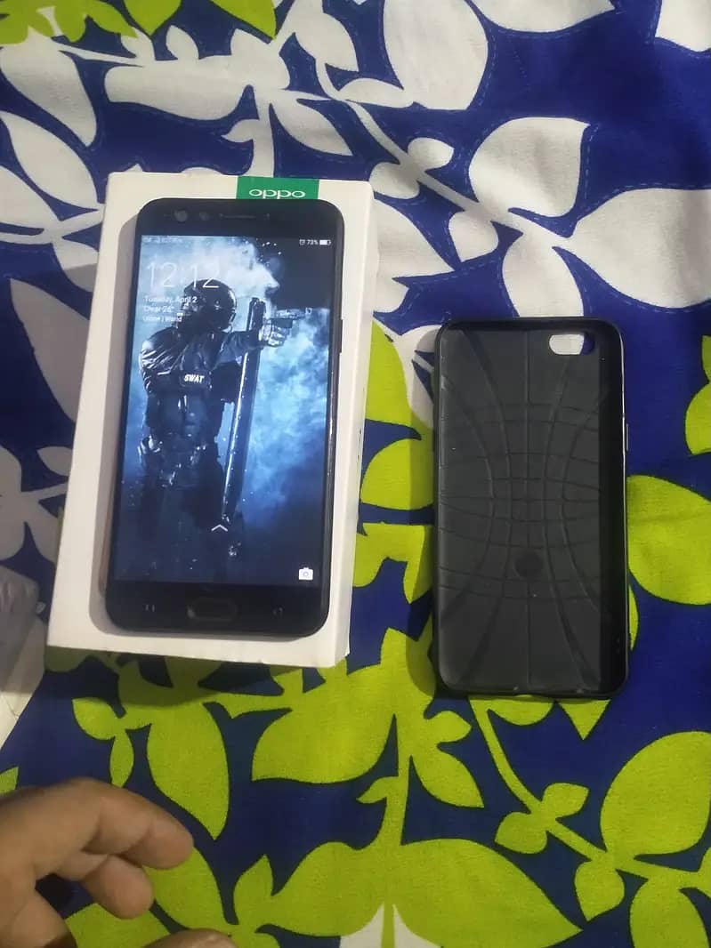Oppo F3 4/64 with Box urgent sale 0