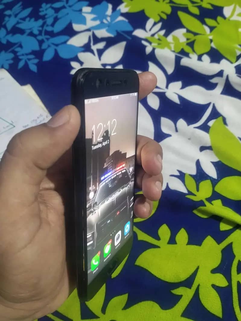 Oppo F3 4/64 with Box urgent sale 4