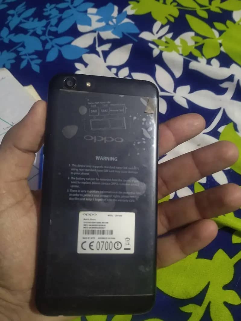 Oppo F3 4/64 with Box urgent sale 5