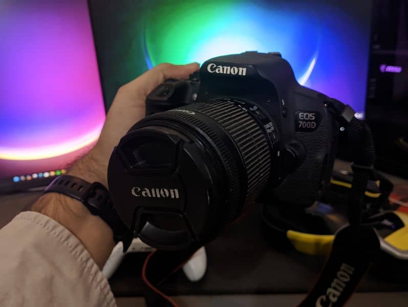Canon 700d with 18-55 STM lens (10/10 Condition) 1