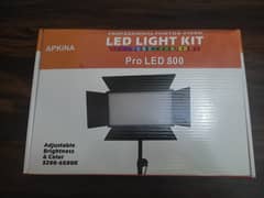 Pro LED 800 - Professional Photo and Video LED LIGHT KIT