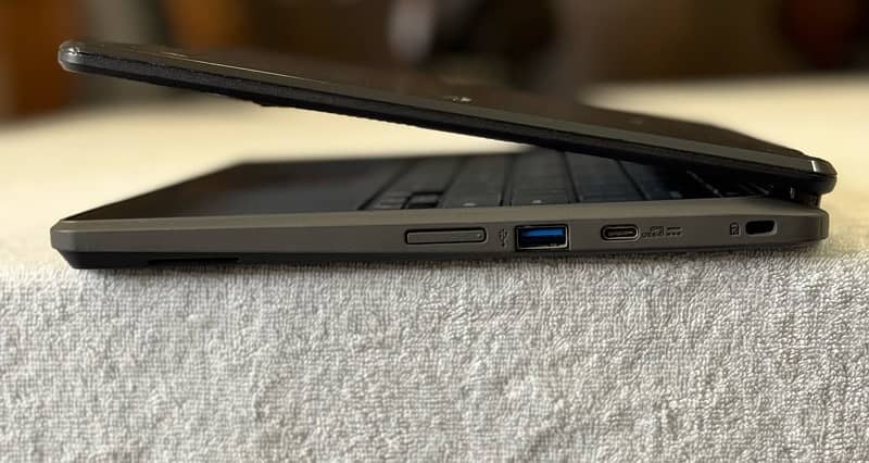 Acer R751T Chromebook Touchscreen 360x playstore supported 4/32gb 8