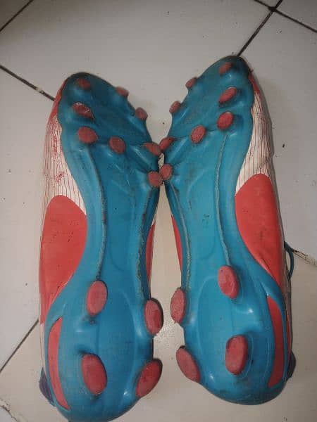 Studs shoes| size 10.5 1