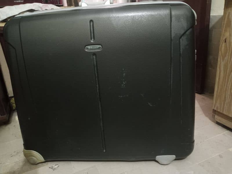 Suitcase eminent 6