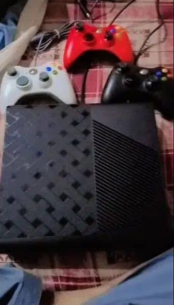 Xbox 360 Super ultra slim 3