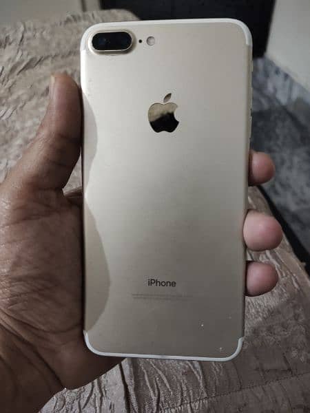 IPHONE 7PLUS 32GB PTA APPROVED GOLDEN 5