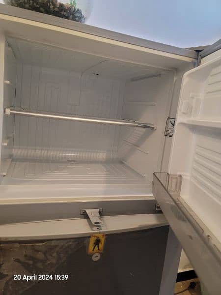 Dawlance Refrigerator (medium size) just like new condition 1