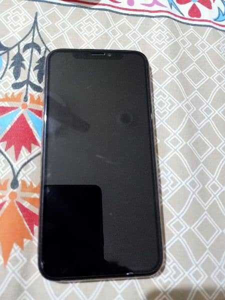 iphone Xs non pta 64 gb good condition just back cover glass broke 5