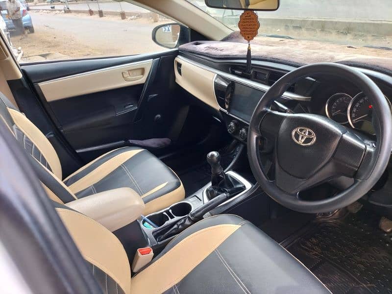 Toyota corolla Xli 2015 Total genuine Mint Condition 7