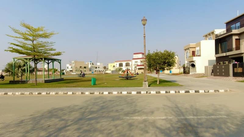 2 Kanal Facing Golf Residentisal Plot For Sale In Sector M-4 Golf Estate 1 Lake City Raiwind Road Lahore 7