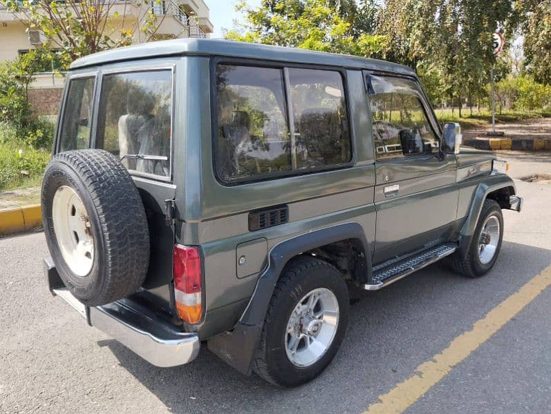 Toyota LandCruiser 86 Turbo 13BT 3