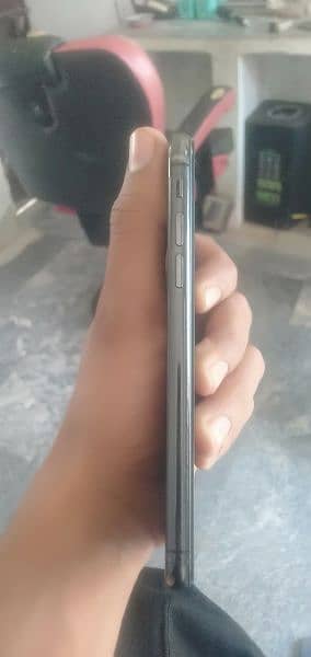i phone XS 64 gb NON PTA FACE ID ISHo no folt  condition 10by 9 1