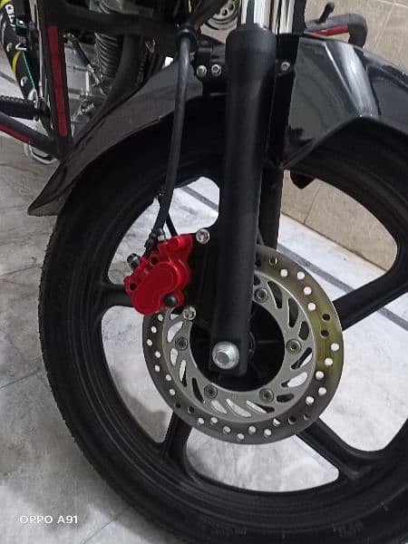 Honda CB125 F 10/10 condition 4