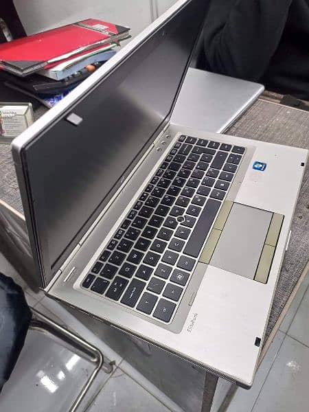 Hp EliteBook Core i5 2nd Gen Display 14.1 inch 4GB Ram With Warranty 2