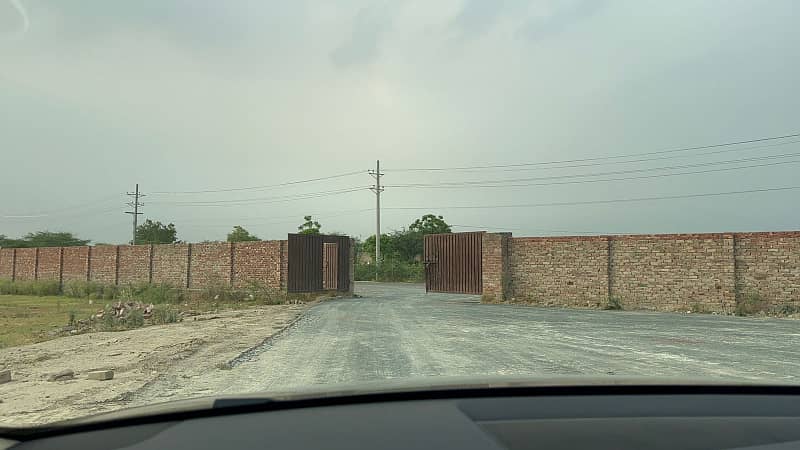 5 Kanal Beautiful Farm House Land With Boundary Wall Near Foji Foundation Karman Wala Stop Barki Road Lahore 2