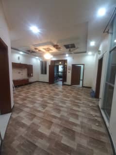(ViP Location) 7 Marla Upper Portion For Rent