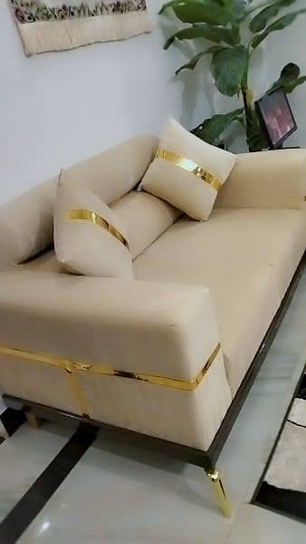 Luxury 6 Seater Sofa Set (WhatsApp 0310 4568232) 1