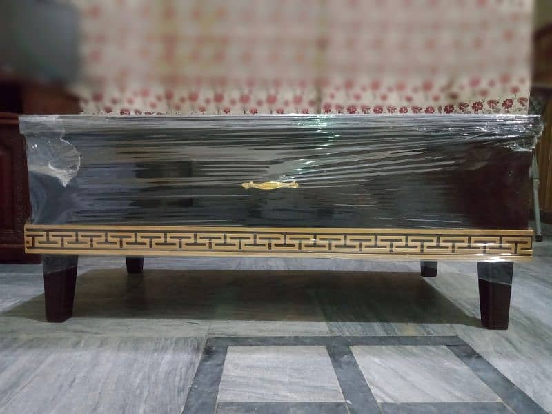 Center Mirror Table New With Side Daraz 5